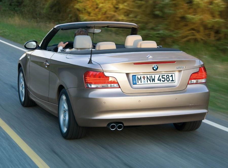  BMW 1-Series Convertible 2008 года  (фото 48 из 52)